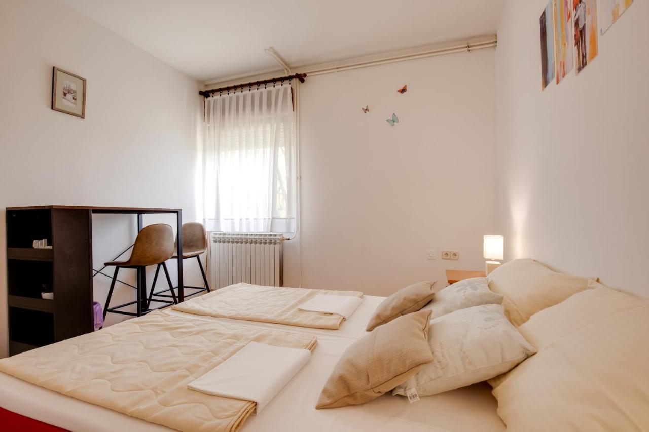 Rooms Marijana Obrovac Slunj Exteriör bild