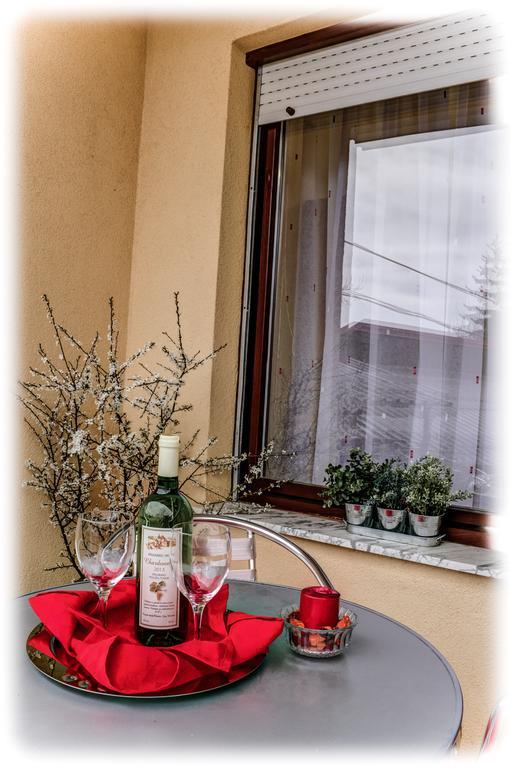 Rooms Marijana Obrovac Slunj Rum bild